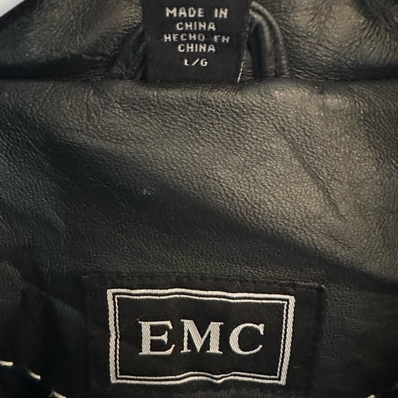 Black vintage 100% Leather Jacket,really good condition, light wear on sleeves. - Picture 6 of 13